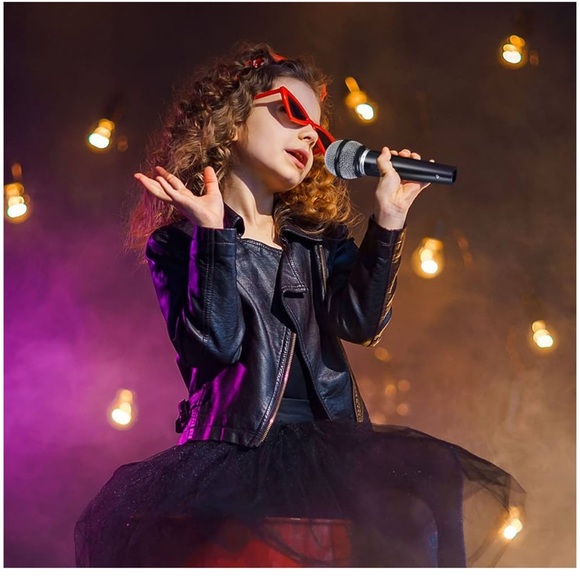 Dynamic Black Microphone - Picture 5 of 9